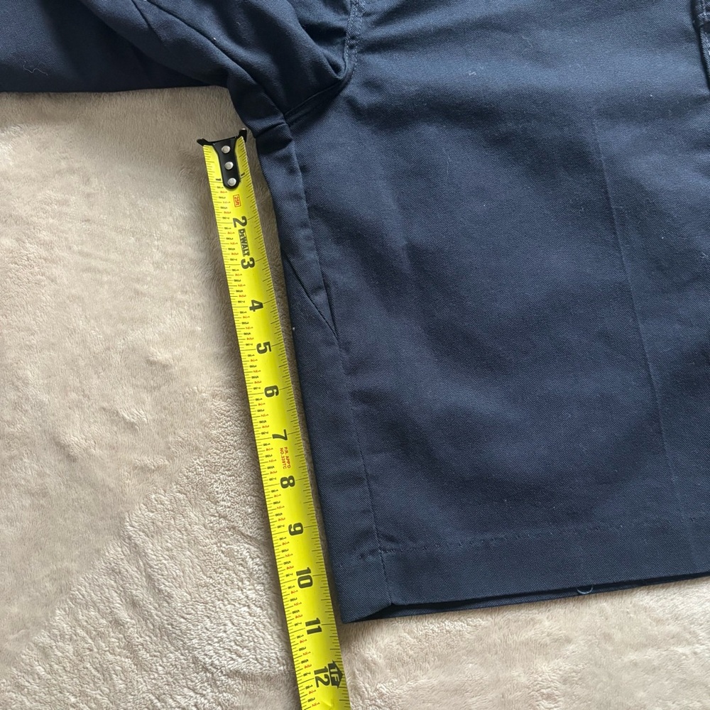 Dickies Men's Navy Cargo Shorts size 36 - Picture 7 of 7
